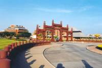Huachiew Chalermprakiet University (Campus Bang Phli)