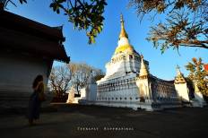 Wat Phra Kaew Don Tao Suchadaram