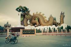 City pillar shrine and Dragon Descendant Museum