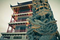 City pillar shrine and Dragon Descendant Museum
