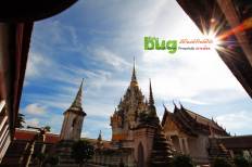 Wat Phra Borom That Chaiya