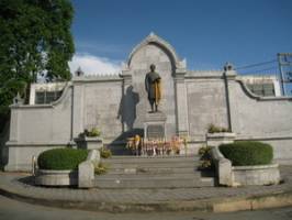 Phraya Si Sunthorn Voharn Monument