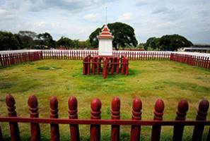Ayutthaya Elephant Palace and Royal Kraal