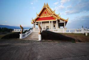 Wat Photharam (Wat Luangpho Phra Yai)