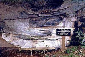 Fha Mue Daeng Cave