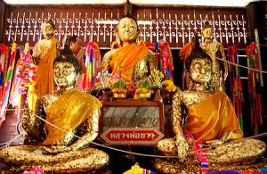 Wat Nakhon Tham (Wat Sra Lop)