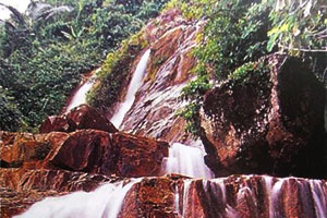Ton Nam Noi Waterfall