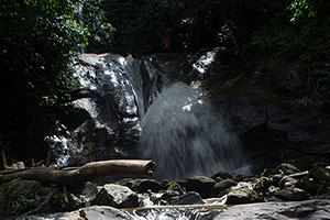 Poo Mueng Waterfall