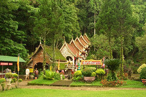 Wat Thum Chiang Dao