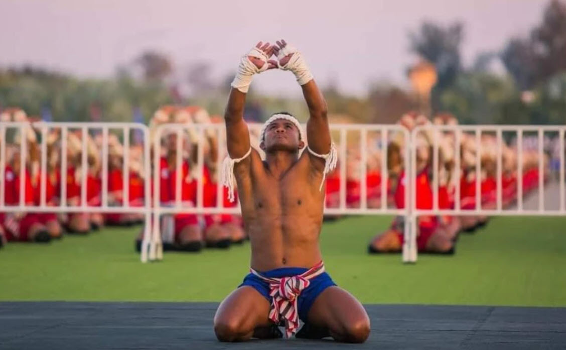 Wai Khru Muay Thai