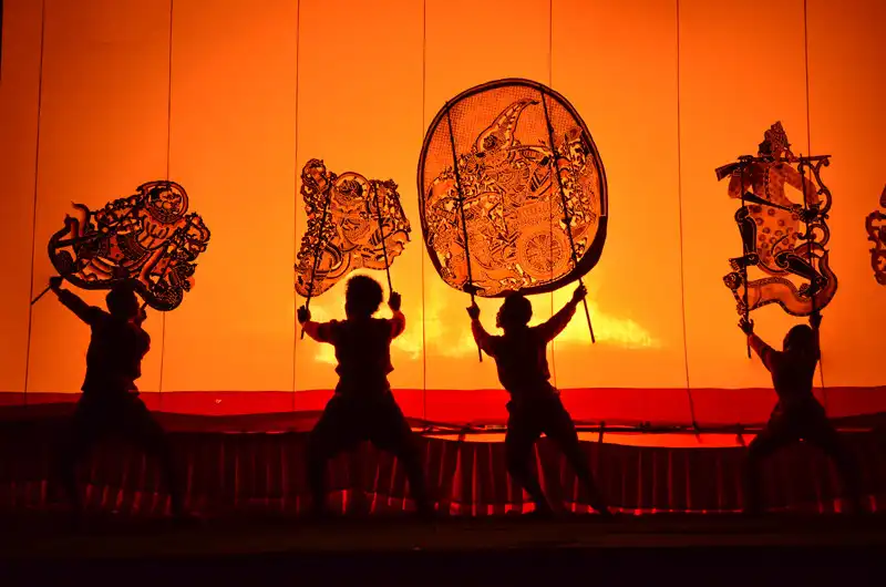 Nang Yai Wat Khanon Festival